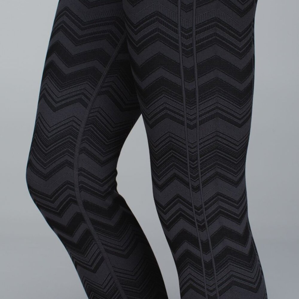Lululemon Ebb To Street Pant in Heathered Deep Coal, Lower/Medium-Rise, Size 6 - Picture 13 of 13